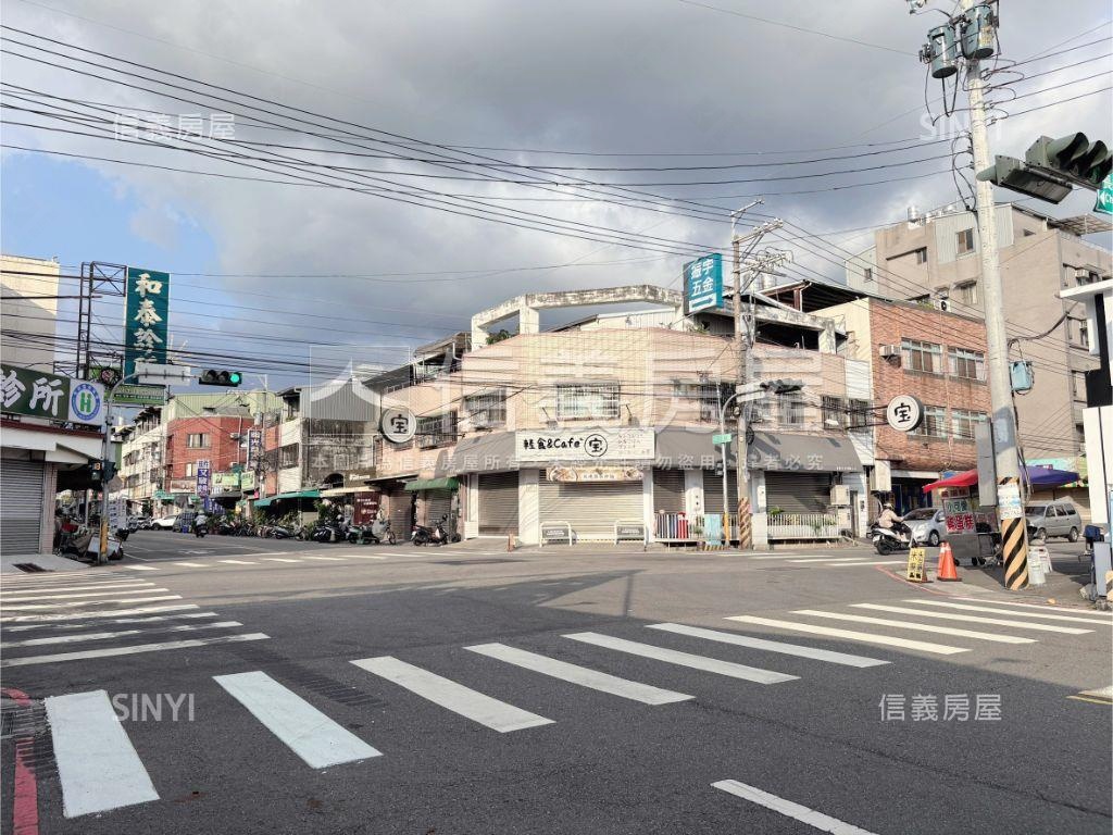 近長億，大面寬臨路透天房屋室內格局與周邊環境