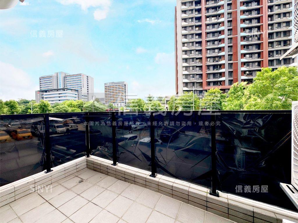 專任藍線電梯兩房附車位房屋室內格局與周邊環境