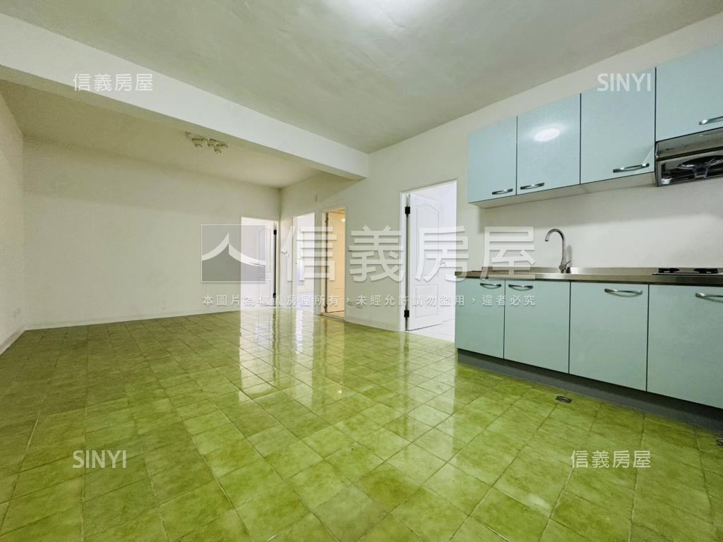 近光華家樂福整潔３房房屋室內格局與周邊環境