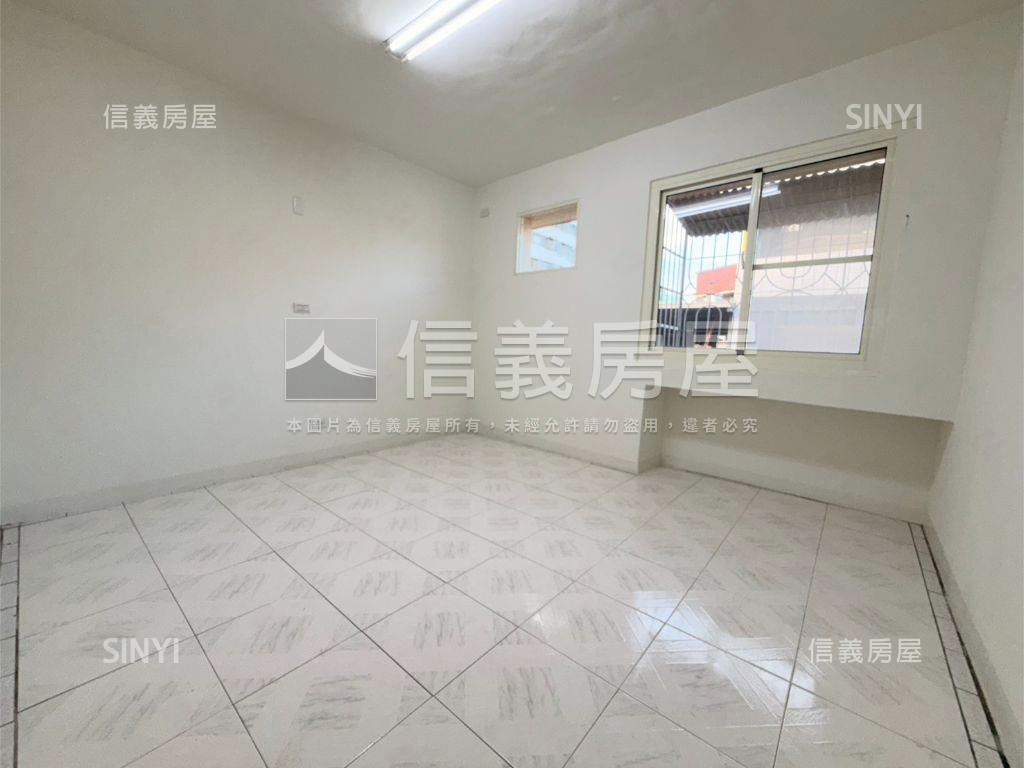 近光華家樂福整潔３房房屋室內格局與周邊環境