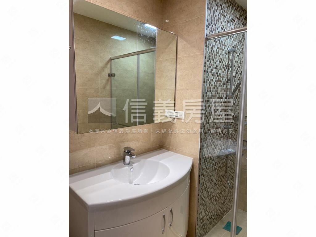 京品漂亮景觀美宅房屋室內格局與周邊環境