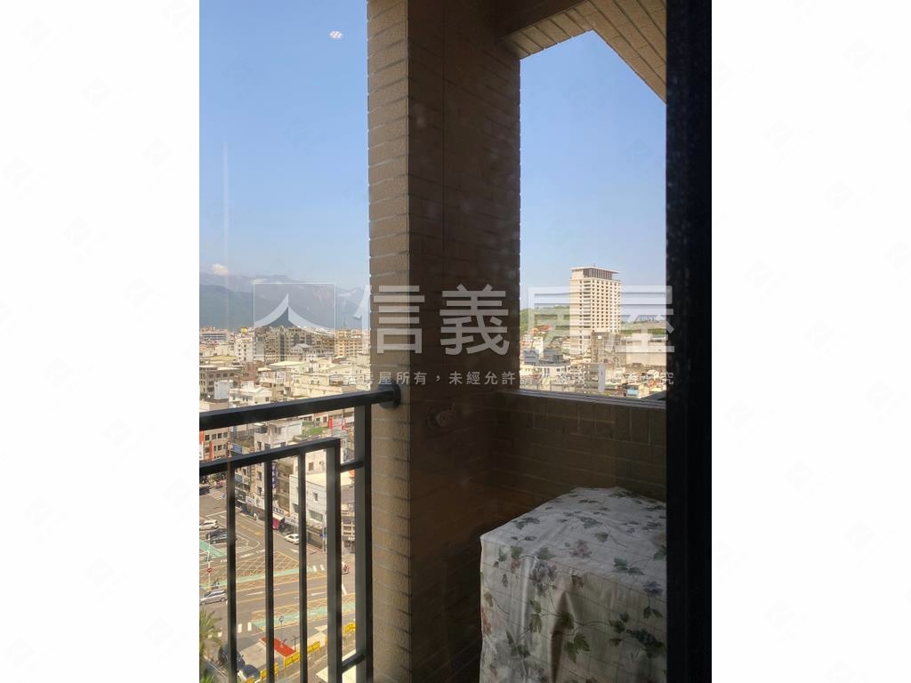 京品漂亮景觀美宅房屋室內格局與周邊環境