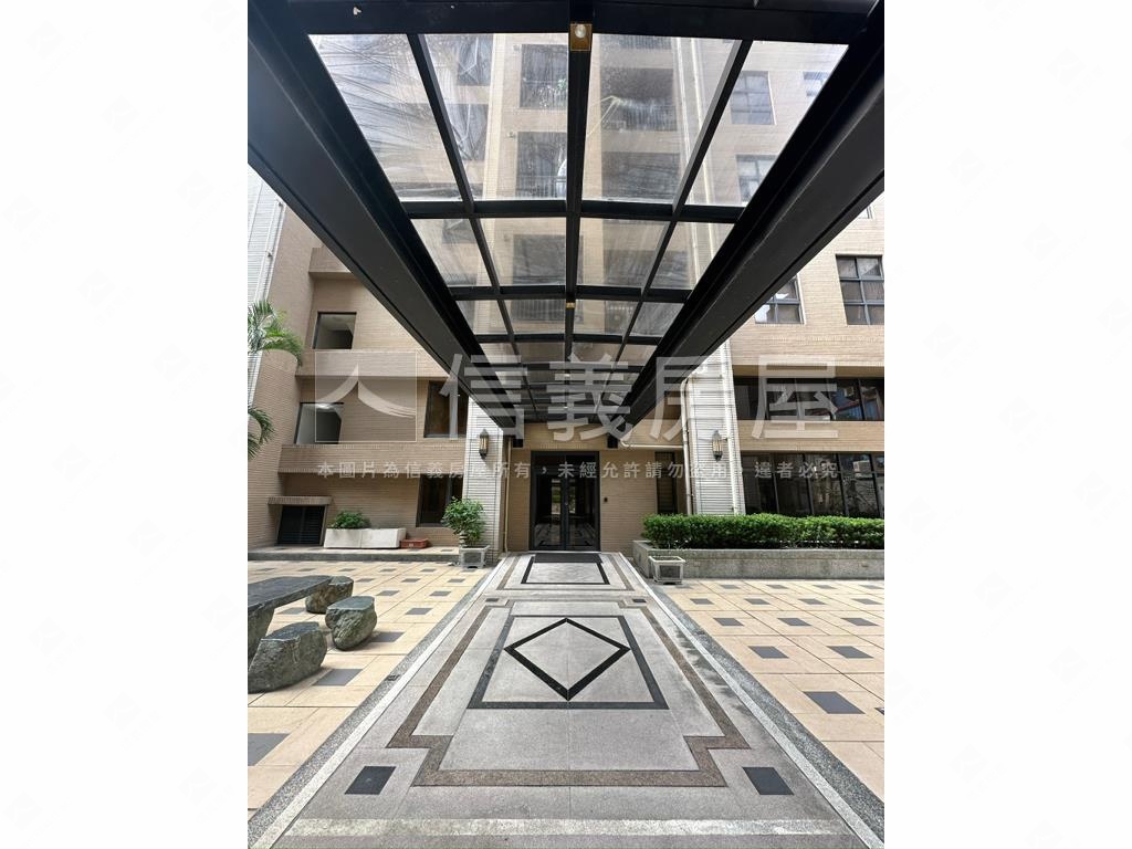 京品漂亮景觀美宅房屋室內格局與周邊環境