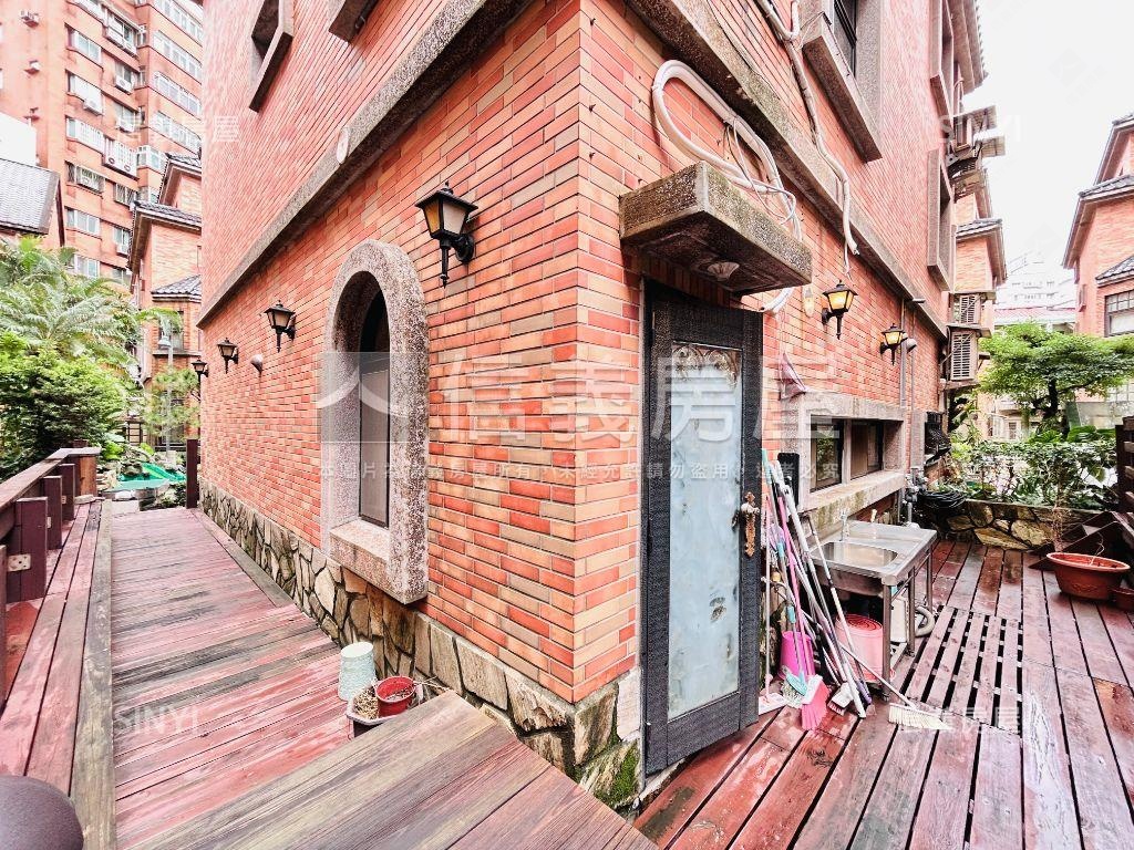 稀有釋出美式建築福太別墅房屋室內格局與周邊環境