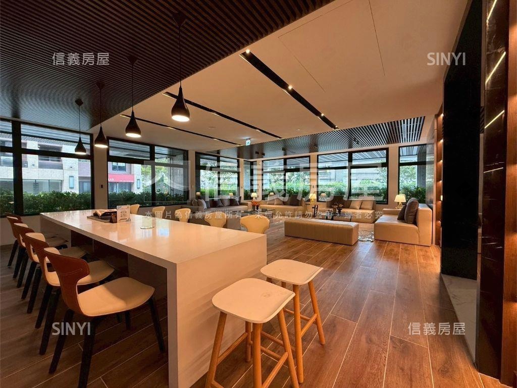 城閱大面寬店面房屋室內格局與周邊環境