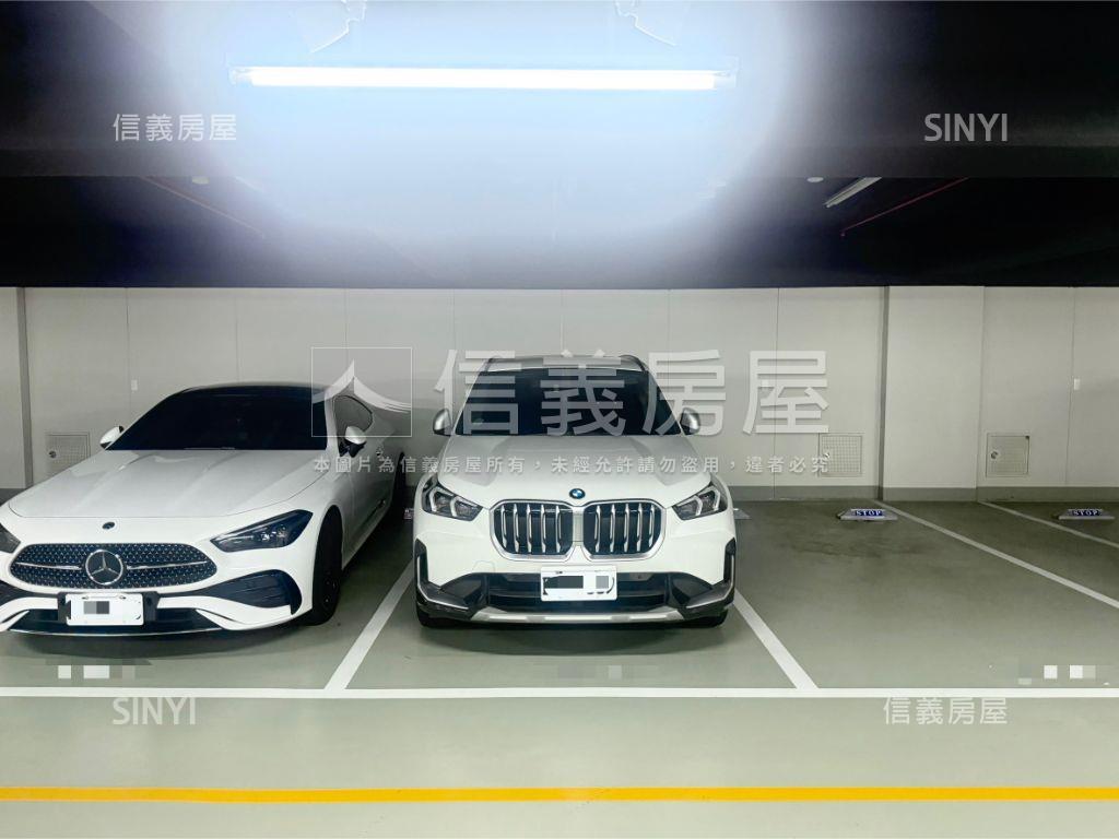 宏普正面公園３房車位房屋室內格局與周邊環境