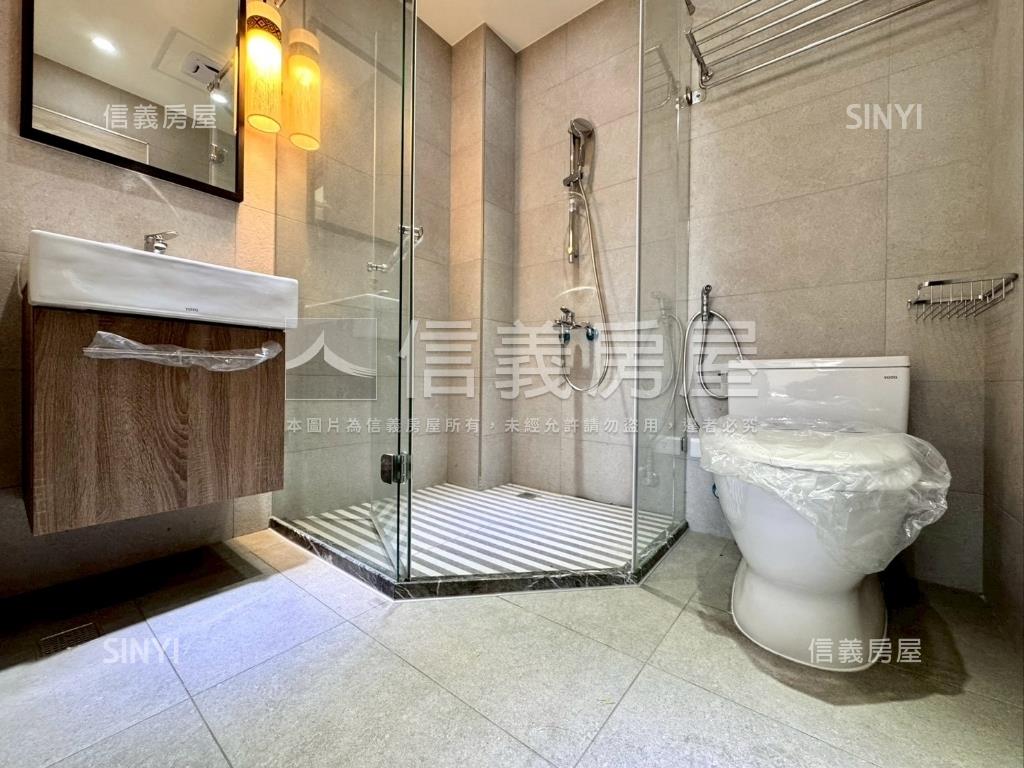 新平麗馳全新電梯臨路別墅房屋室內格局與周邊環境