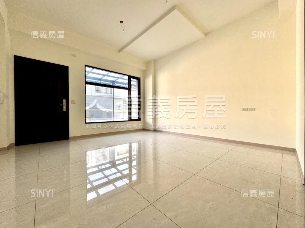 新平麗馳全新電梯臨路別墅房屋室內格局與周邊環境