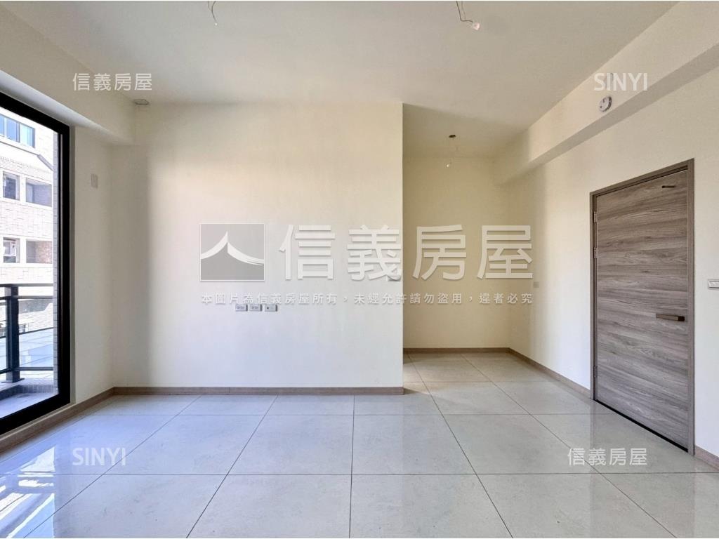 新平麗馳全新電梯臨路別墅房屋室內格局與周邊環境