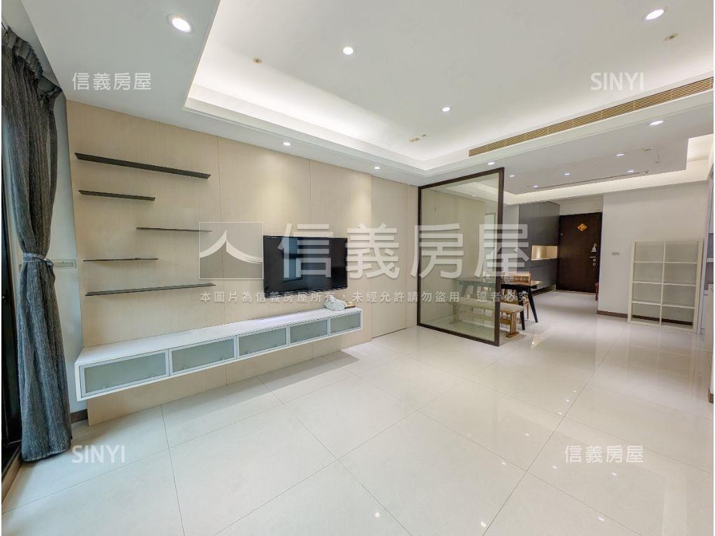 三井對面｜精華區裝潢三房房屋室內格局與周邊環境