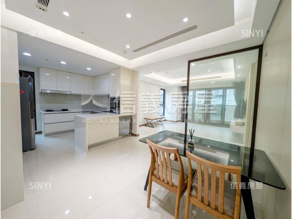 三井對面｜精華區裝潢三房房屋室內格局與周邊環境