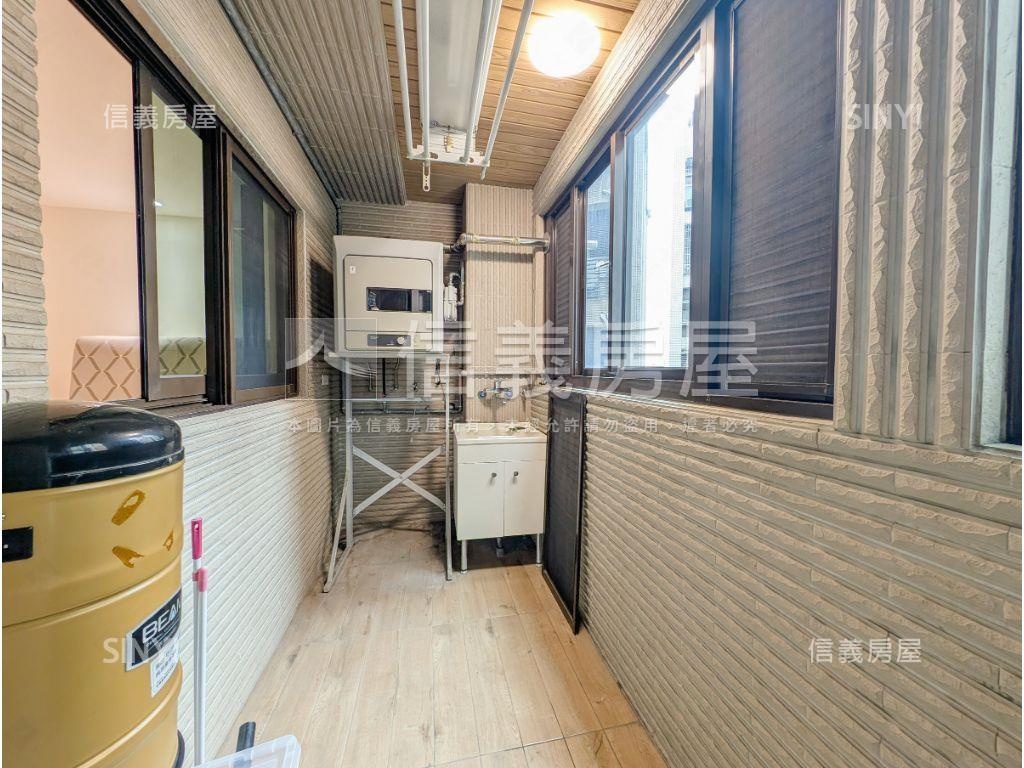 三井對面｜精華區裝潢三房房屋室內格局與周邊環境