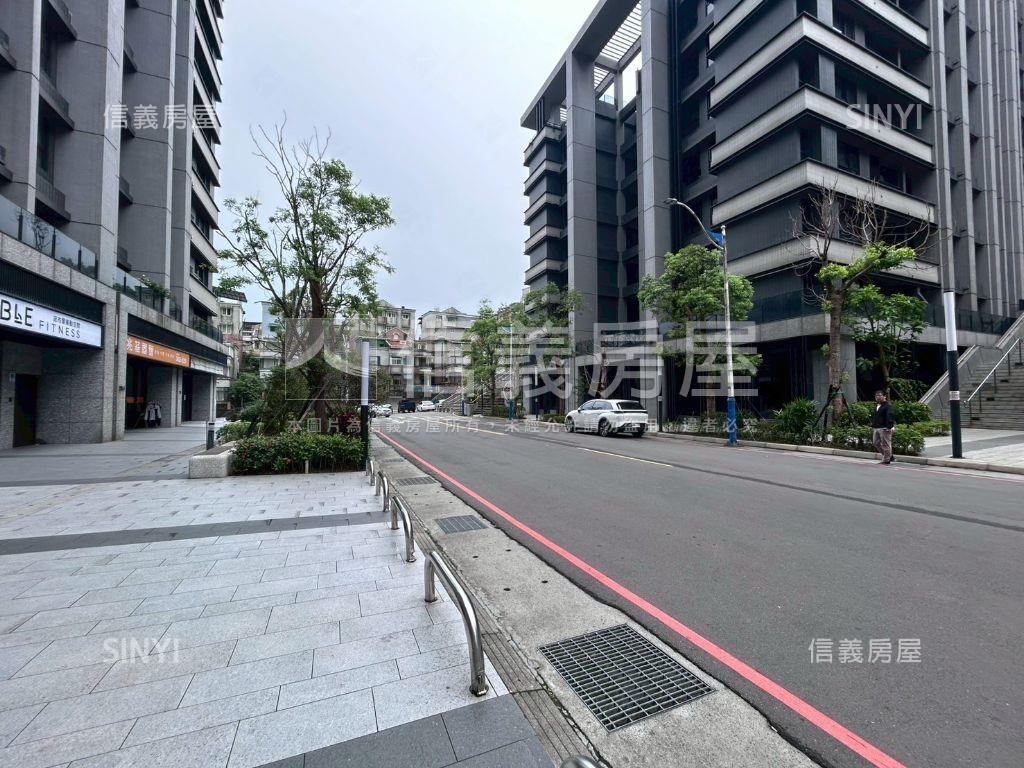 新橫濱星野區金店面房屋室內格局與周邊環境