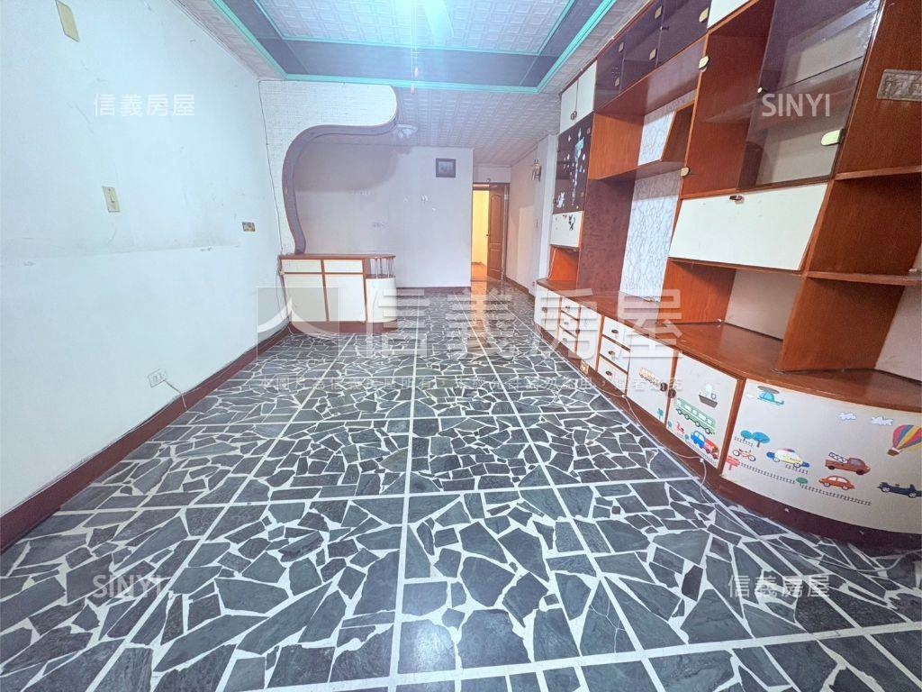 ★江子翠低總價靜巷公寓★房屋室內格局與周邊環境