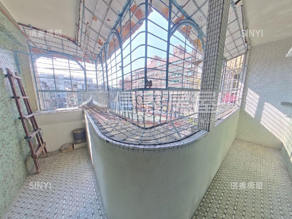 ★江子翠低總價靜巷公寓★房屋室內格局與周邊環境