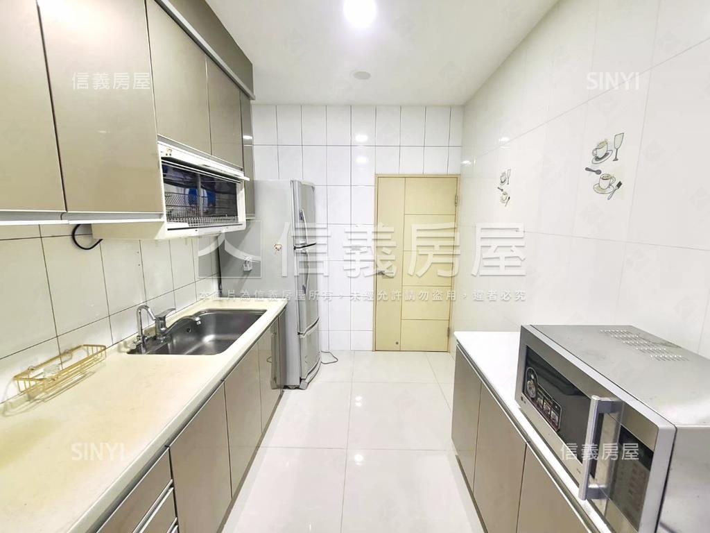 莊敬·陽光邊間美寓三房房屋室內格局與周邊環境