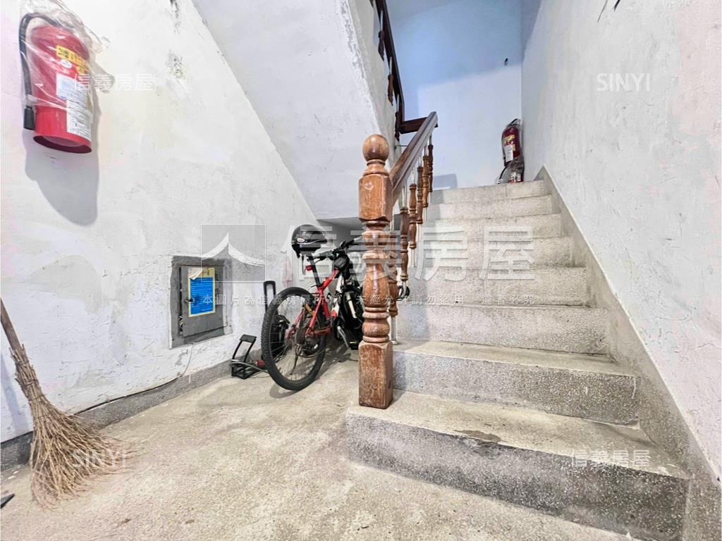 莊敬·陽光邊間美寓三房房屋室內格局與周邊環境