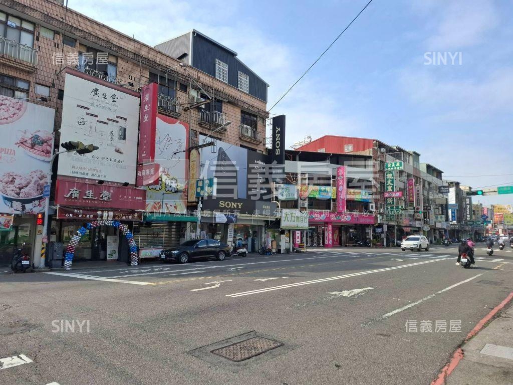 大里一期大面寬順向金角店房屋室內格局與周邊環境