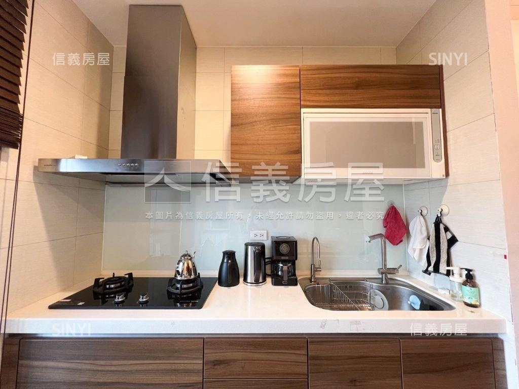 專任水悅高樓景觀一覽無遺房屋室內格局與周邊環境