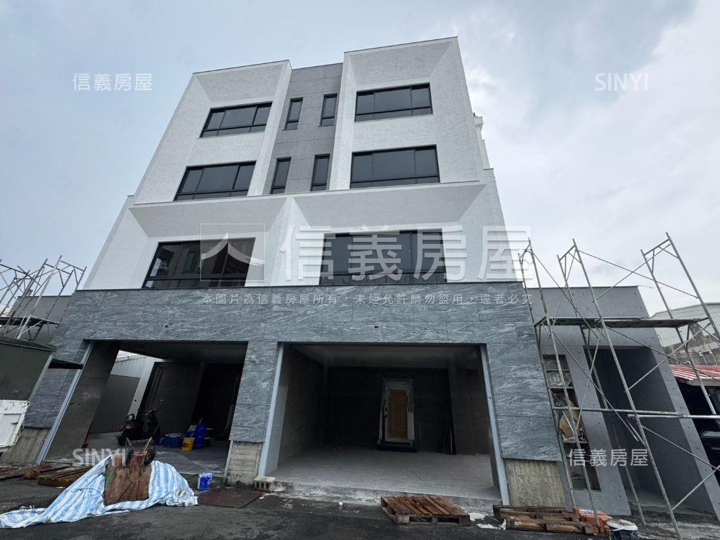 聚時光時尚雙車墅Ａ房屋室內格局與周邊環境