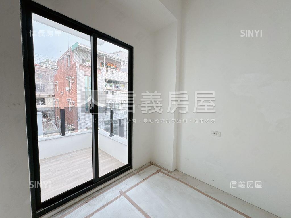 聚時光時尚雙車墅Ａ房屋室內格局與周邊環境