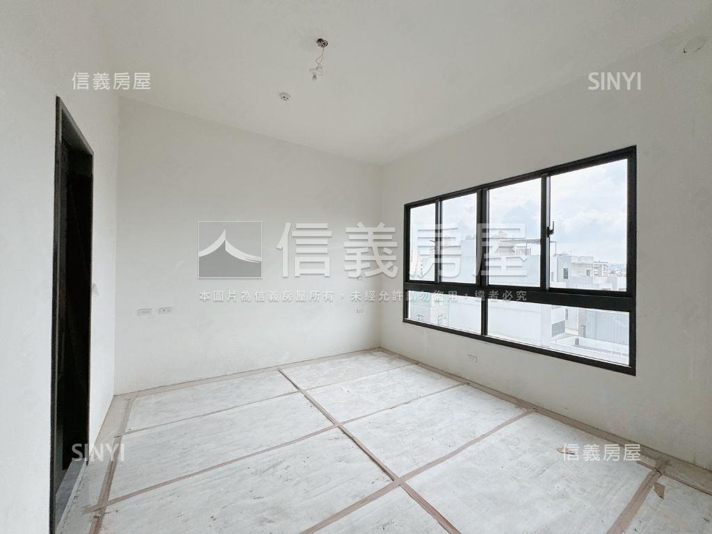聚時光時尚雙車墅Ａ房屋室內格局與周邊環境