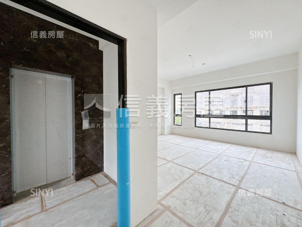 聚時光時尚雙車墅Ａ房屋室內格局與周邊環境