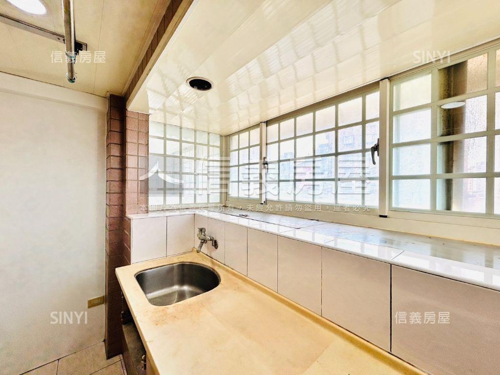 推薦★邊間方正光境小宅房屋室內格局與周邊環境