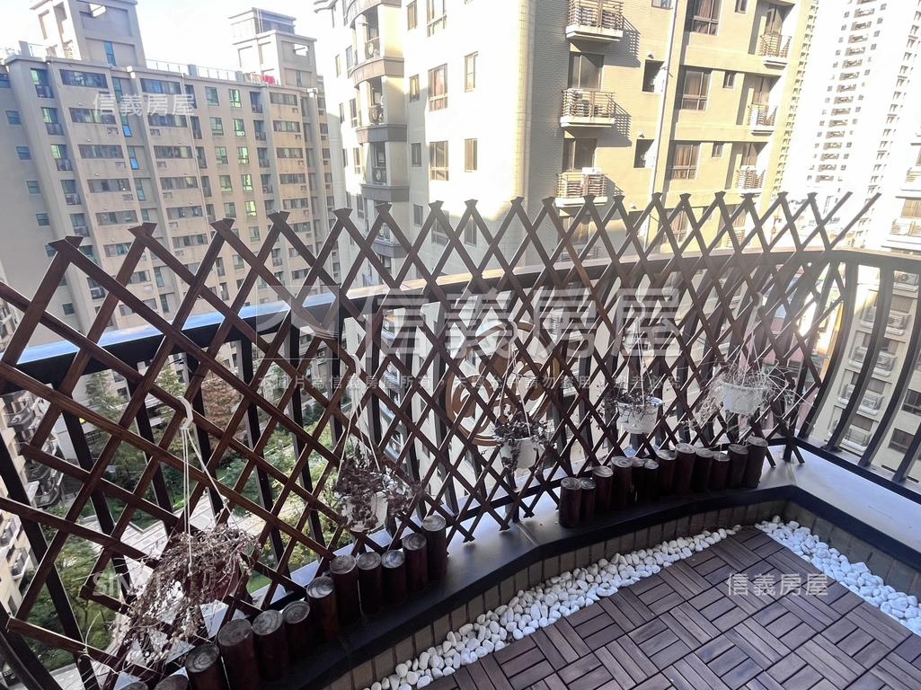 優質學區藝文特區４房車位房屋室內格局與周邊環境