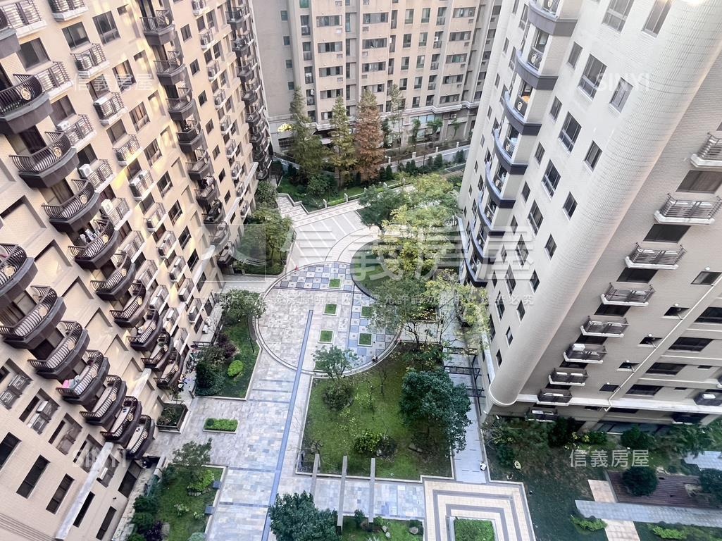 優質學區藝文特區４房車位房屋室內格局與周邊環境