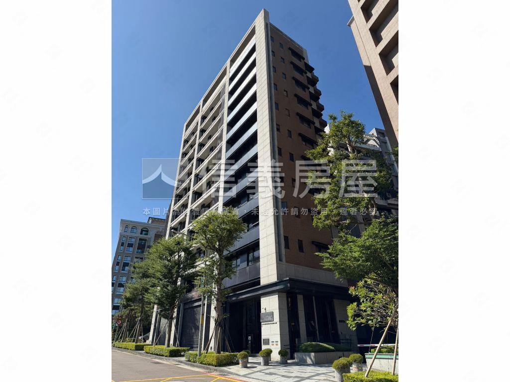 聯勤三喜輕奢美邸房屋室內格局與周邊環境