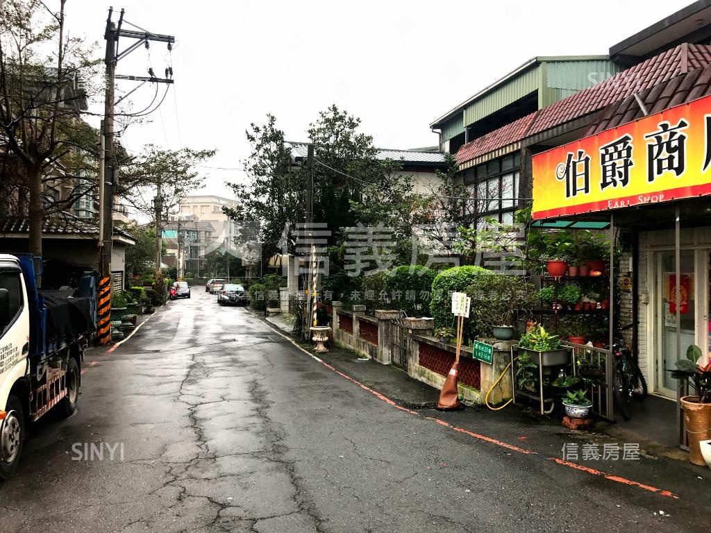 華懋樓成家電梯３房房屋室內格局與周邊環境