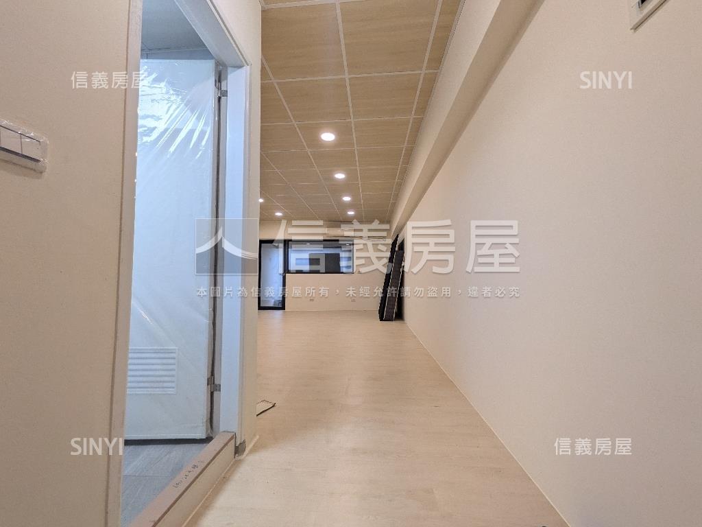 新裝潢景觀戶近未來捷運房屋室內格局與周邊環境