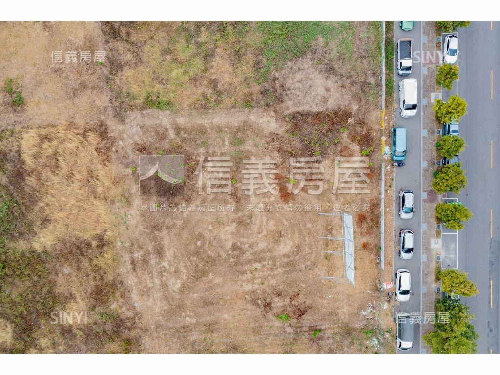 十三期臨２０米路方正土地房屋室內格局與周邊環境