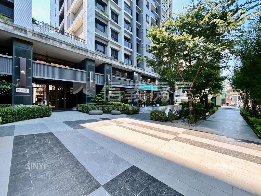 群雄會高樓裝潢２房＋平車房屋室內格局與周邊環境