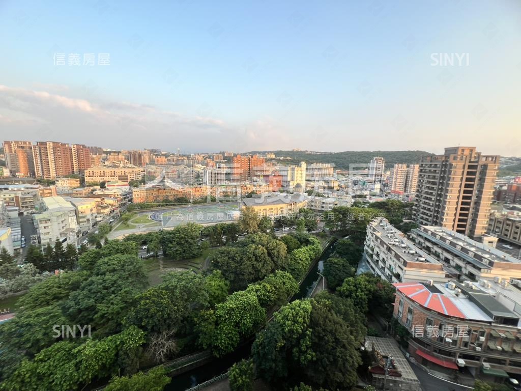 櫻花博公園美景三房車位房屋室內格局與周邊環境