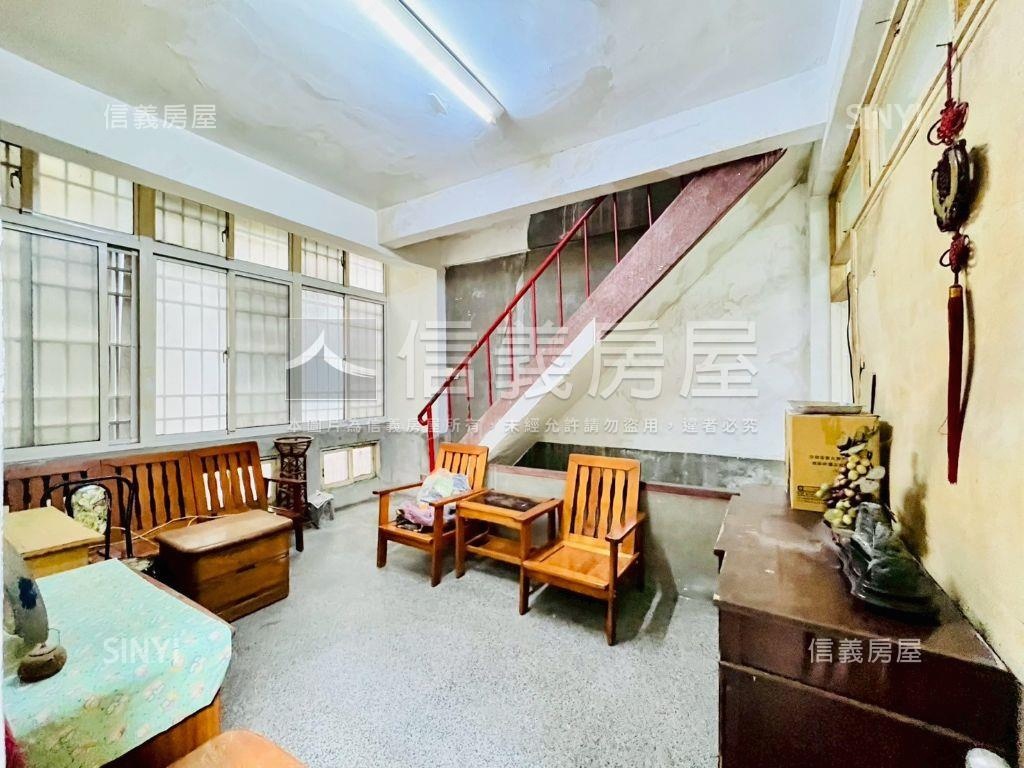 專＂安在光景巷裡有家房屋室內格局與周邊環境