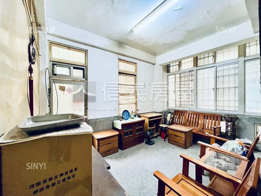 專＂安在光景巷裡有家房屋室內格局與周邊環境