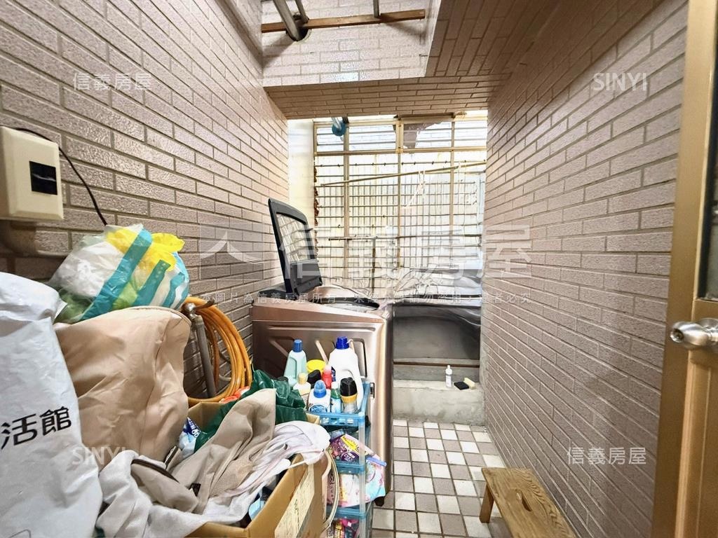 富豪精美大戶美屋房屋室內格局與周邊環境