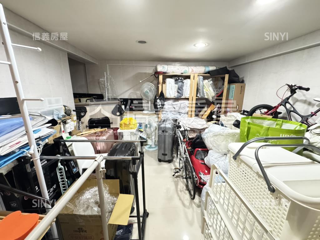 信義區靜巷美裝一樓房屋室內格局與周邊環境