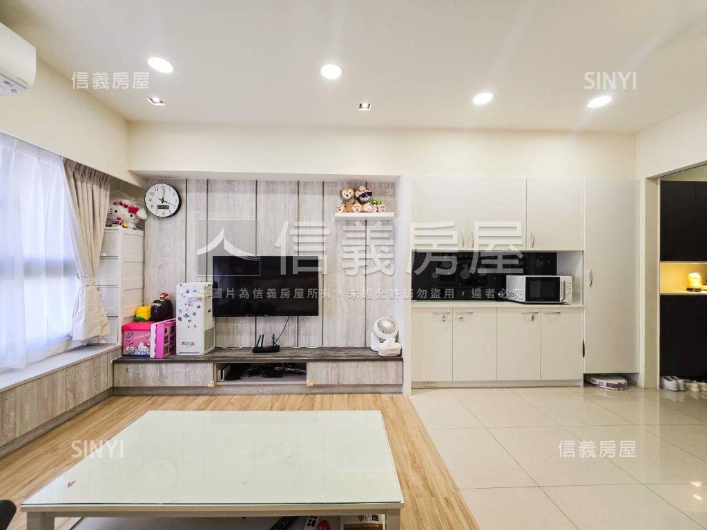 近巨蛋核心城三房車位房屋室內格局與周邊環境