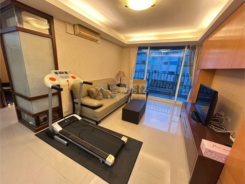 專任湯泉櫻花★面泳池美屋房屋室內格局與周邊環境