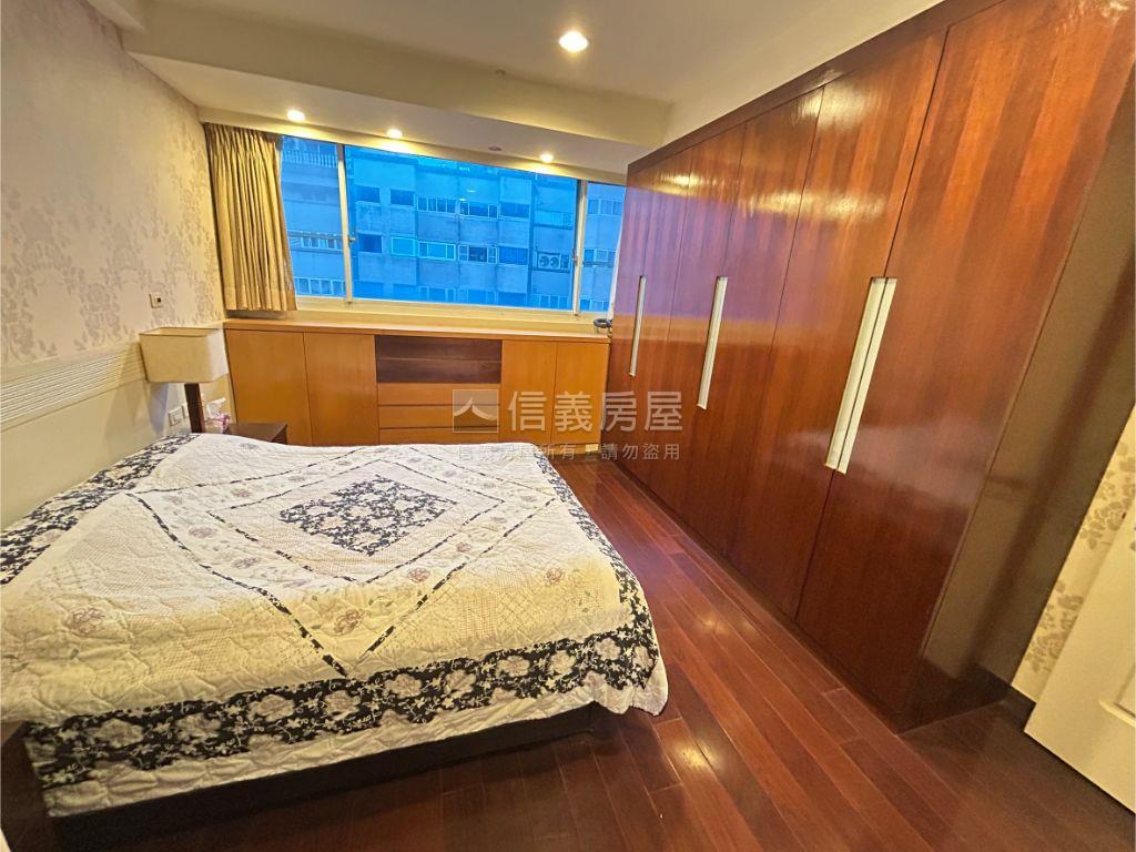 專任湯泉櫻花★面泳池美屋房屋室內格局與周邊環境