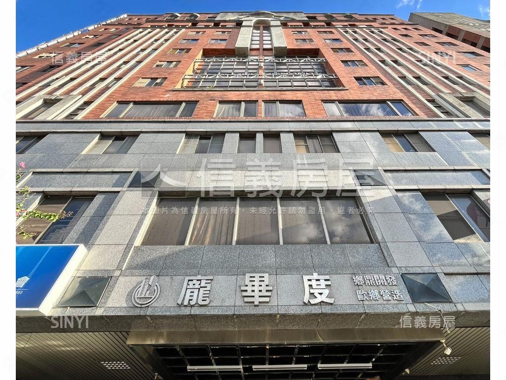 高樓層視野戶邊間採光套房房屋室內格局與周邊環境