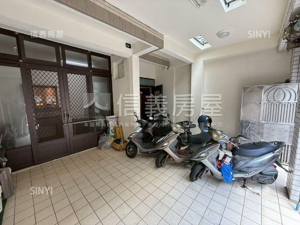 門前可停車臨路透天房屋室內格局與周邊環境