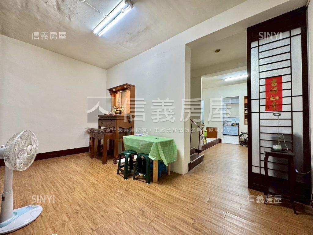 門前可停車臨路透天房屋室內格局與周邊環境