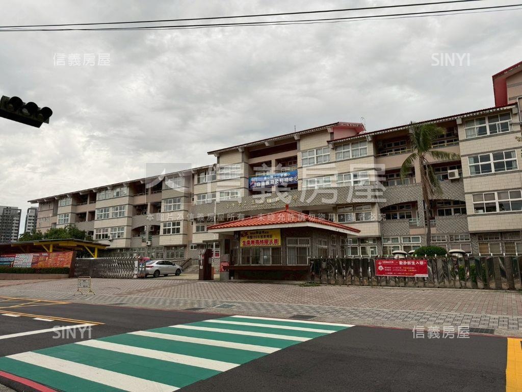 門前可停車臨路透天房屋室內格局與周邊環境