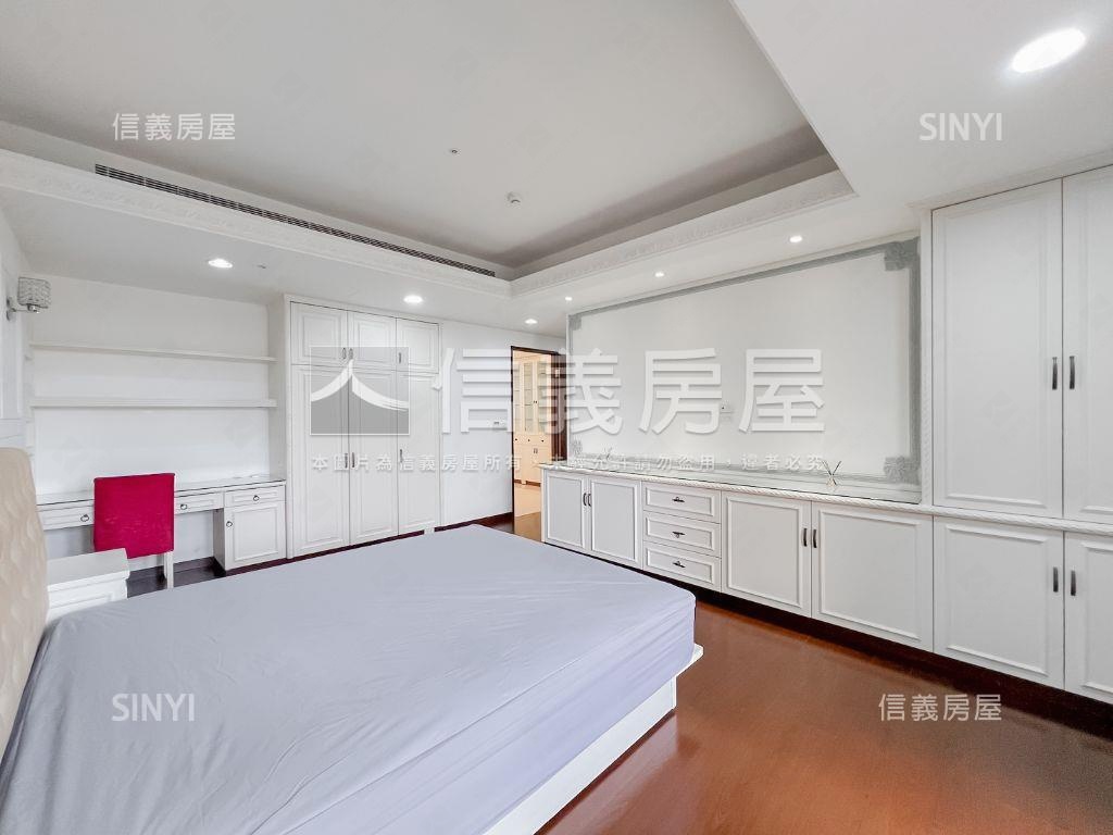 赫里翁四房雙平車房屋室內格局與周邊環境