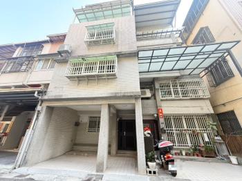 賴厝國小旁停車方便透天