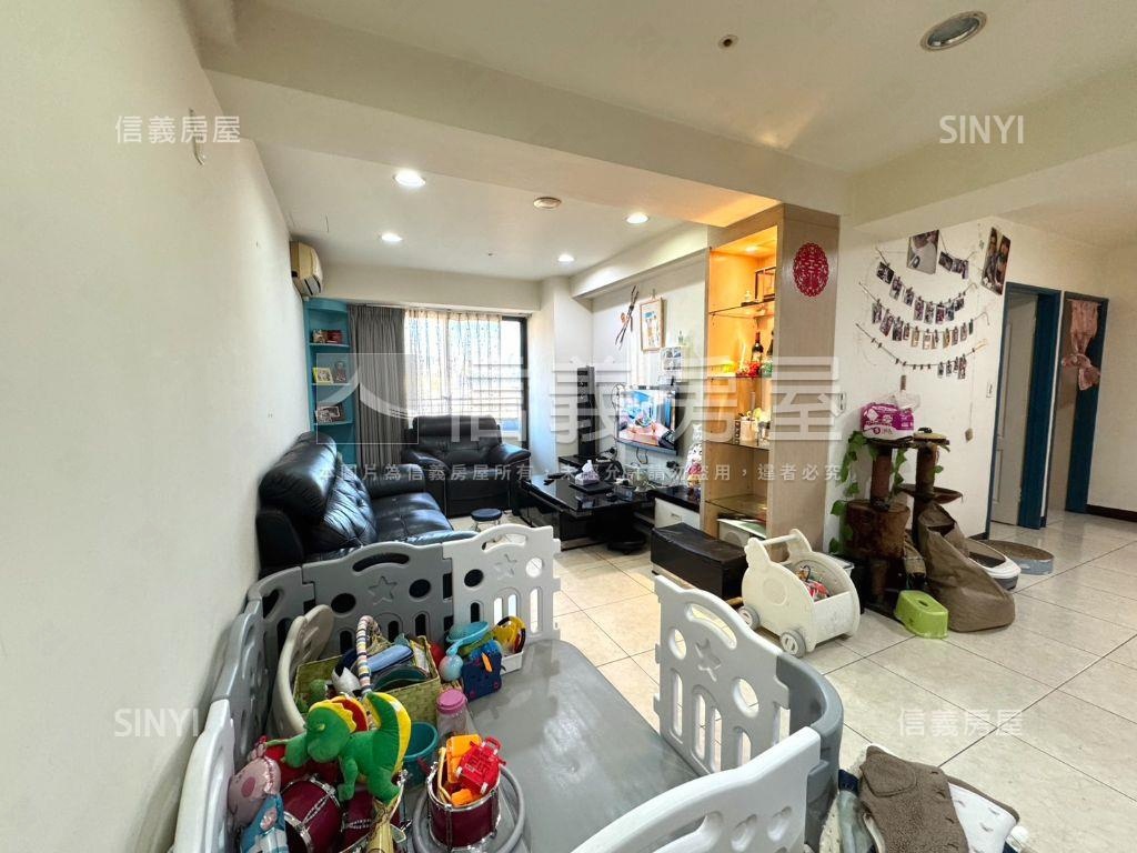 近中山醫三房附車位房屋室內格局與周邊環境